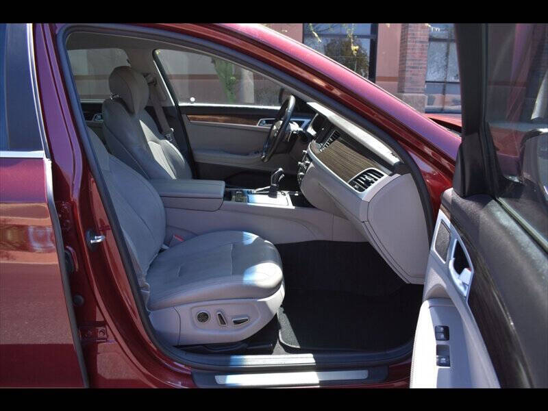 2015 Hyundai Genesis