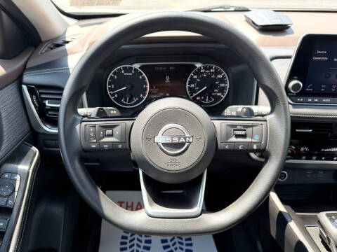 2022 Nissan Rogue SV
