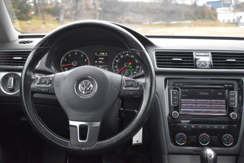 2014 Volkswagen Passat 1.8T SE