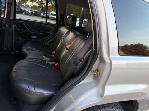 2002 Jeep Grand Cherokee Laredo