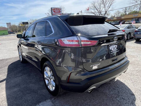 2020 Ford Edge Titanium
