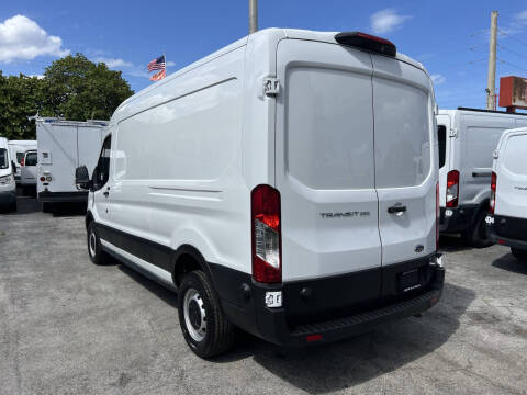 2023 Ford Transit 250