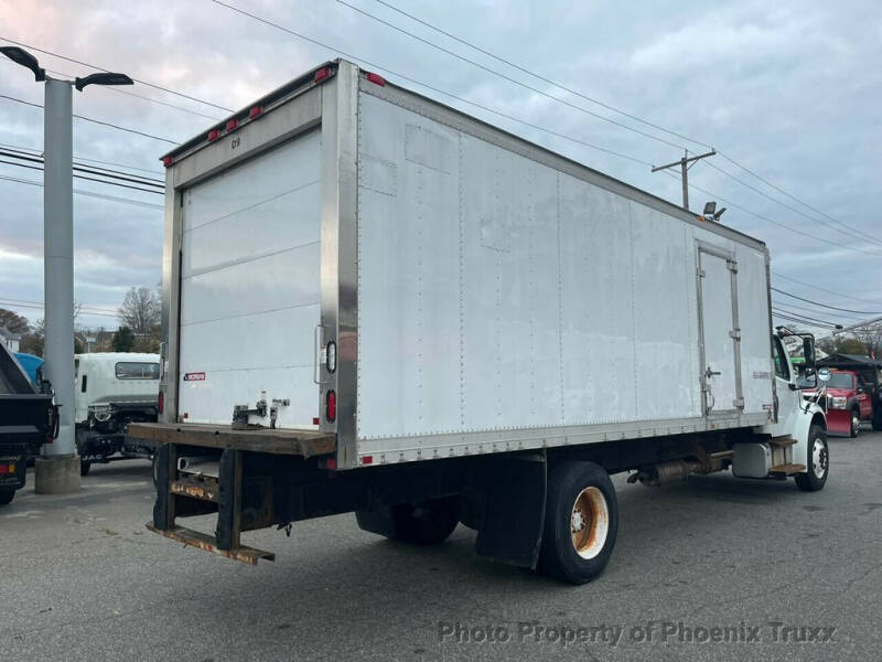 2015 Freightliner M2 106