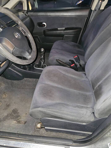 2009 Nissan Versa 1.8 S