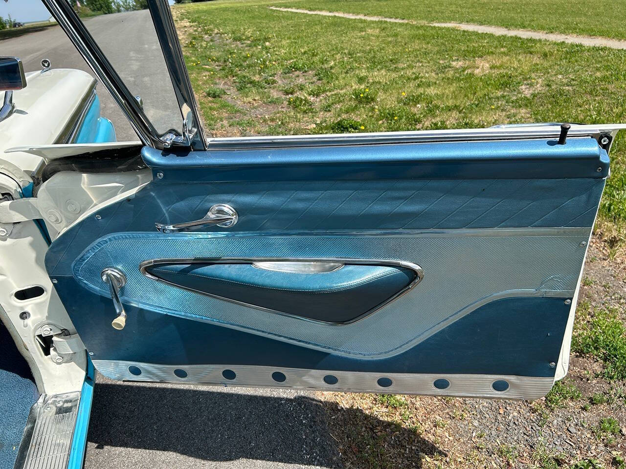 1959 Ford Skyliner 42