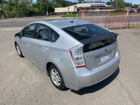 2011 Toyota Prius Two