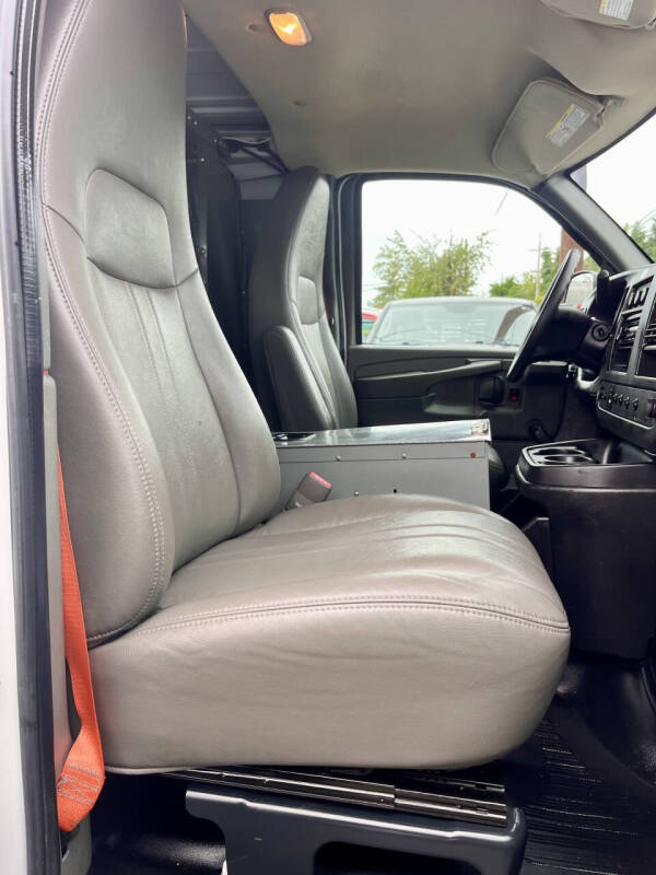 2013 Chevrolet Express 2500