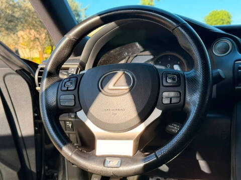 2017 Lexus IS 200t