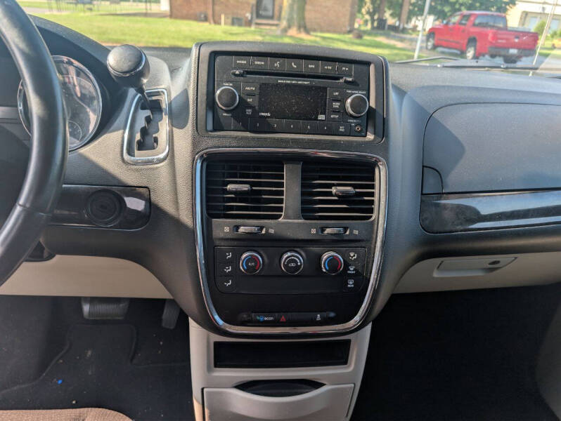 2015 Dodge Grand Caravan American Value Package