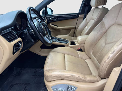 2018 Porsche Macan S