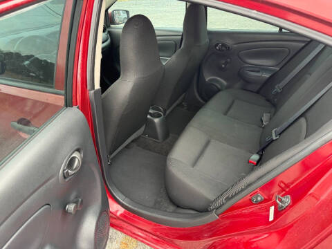 2017 Nissan Versa 1.6 S