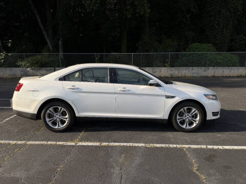 2015 Ford Taurus SEL