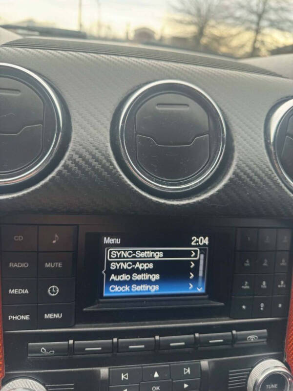 2016 Ford Mustang V6