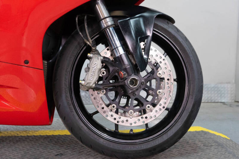 2023 Ducati Panigale V2