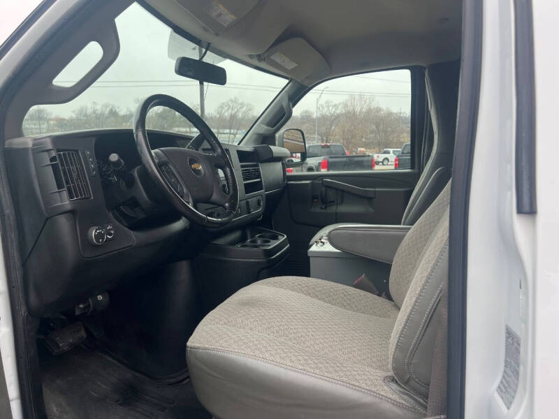 2020 Chevrolet Express 2500