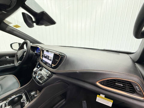 2027 Chrysler Pacifica Pinnacle