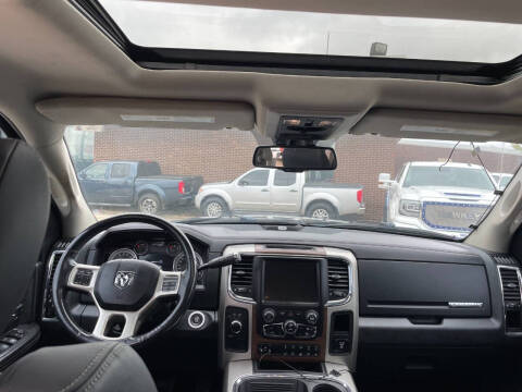 2016 RAM 3500 Laramie