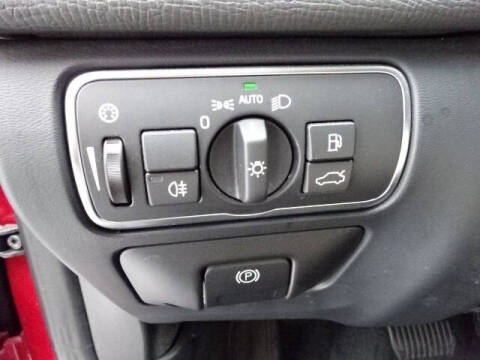 2016 Volvo XC60 T6 Drive-E R-Design Platinum