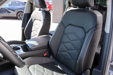 2025 Volkswagen Atlas SE