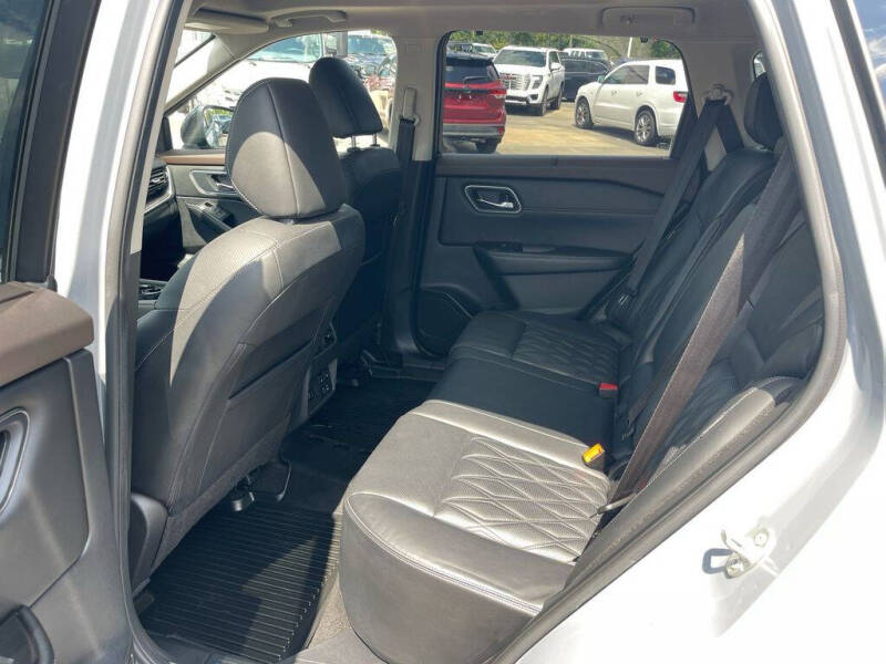 2021 Nissan Rogue Platinum