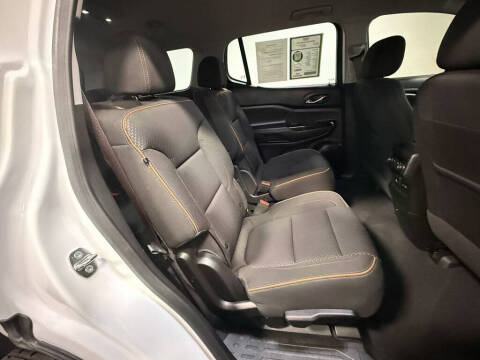 2023 GMC Acadia AT4