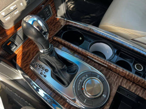 2017 Nissan Armada SL