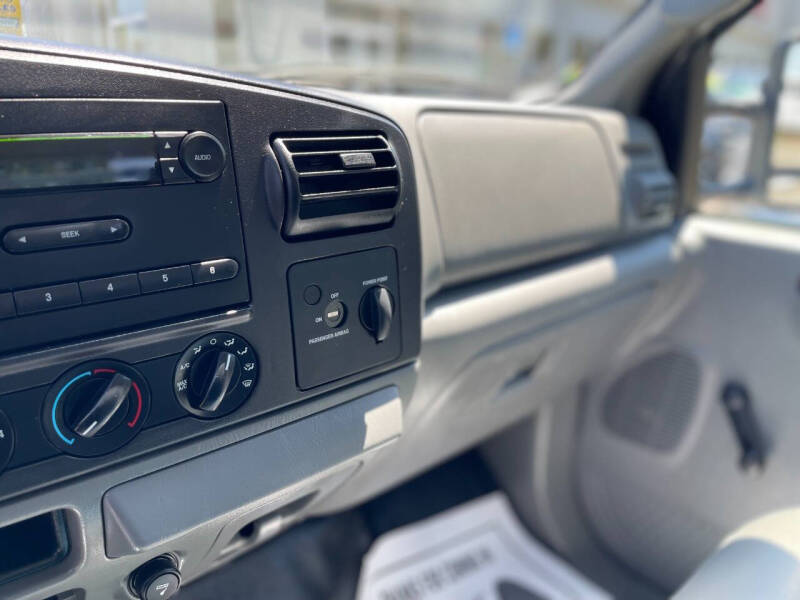 2005 Ford F-250 Super Duty XL