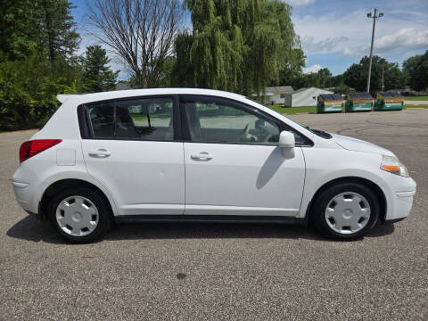 2009 Nissan Versa 1.8 S