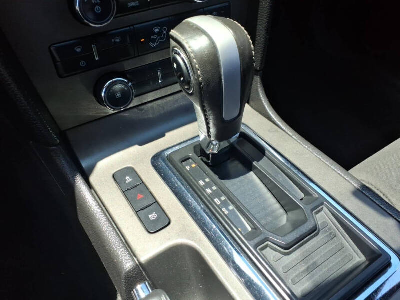 2013 Ford Mustang V6
