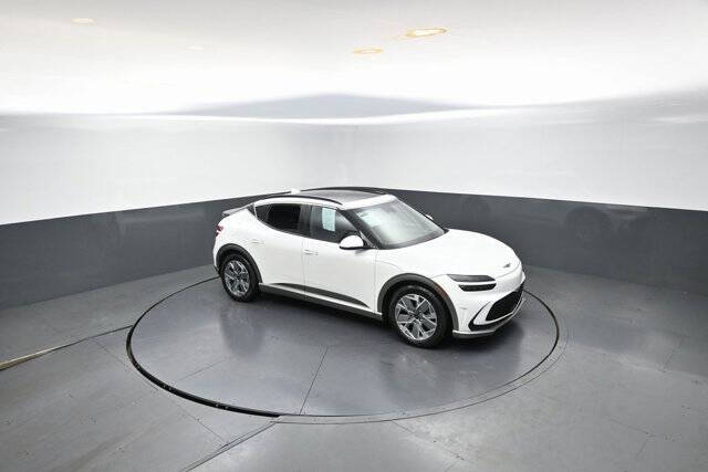 2025 Genesis GV60 Standard