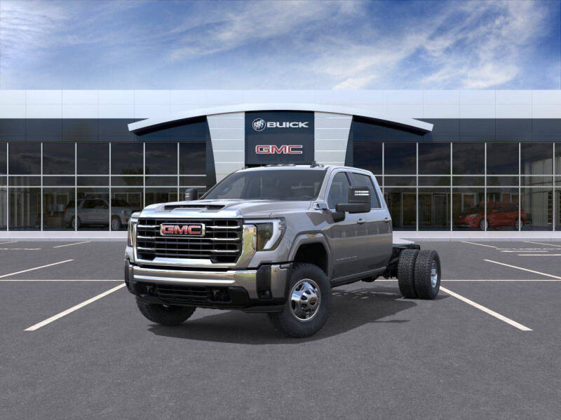 2026 GMC Sierra 3500HD CC SLE