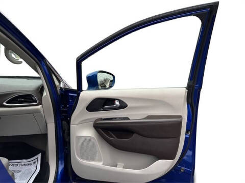 2021 Chrysler Pacifica Touring