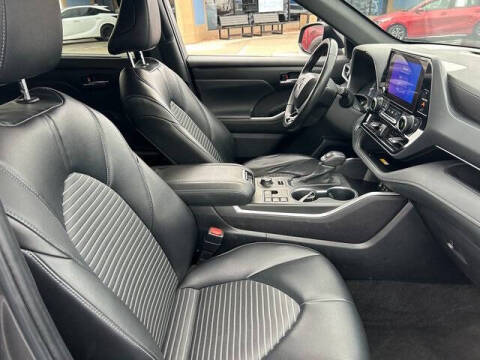 2023 Toyota Highlander XSE