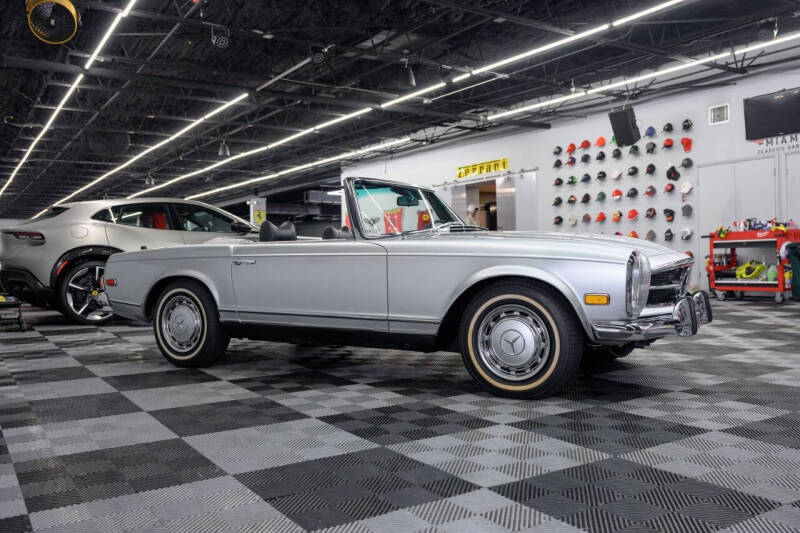 1970 Mercedes-Benz 280-Class