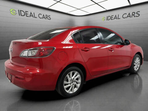 2013 Mazda MAZDA3