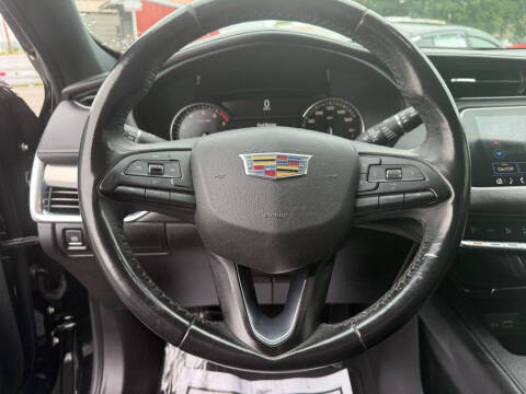 2019 Cadillac XT4 Premium Luxury