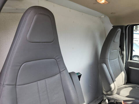 2017 GMC Savana 3500