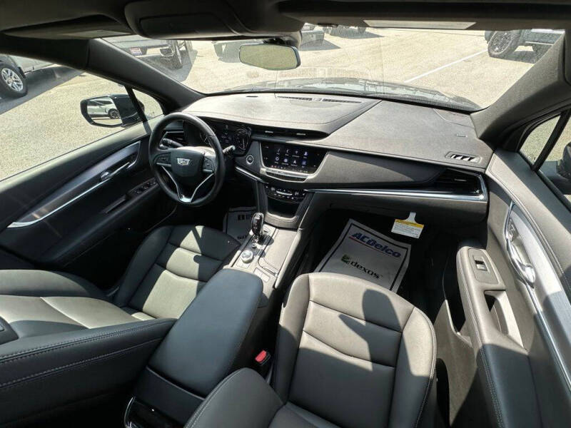 2024 Cadillac XT6 Luxury