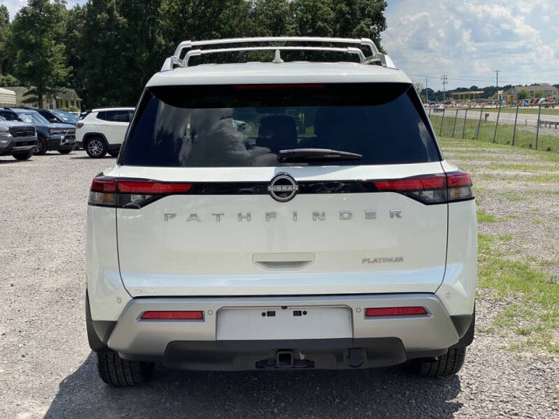 2024 Nissan Pathfinder Platinum