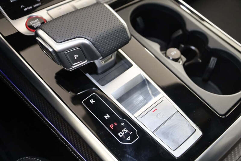 2024 Audi SQ8 4.0T quattro Premium Plus