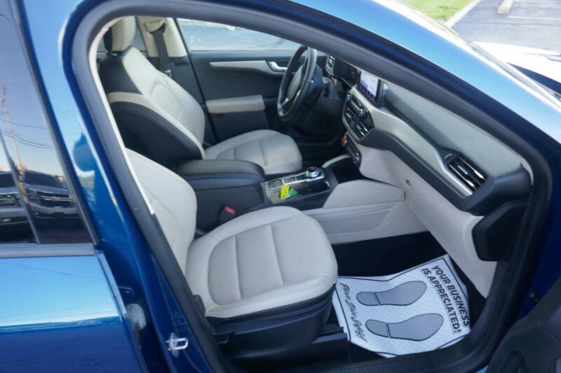 2020 Ford Escape SEL
