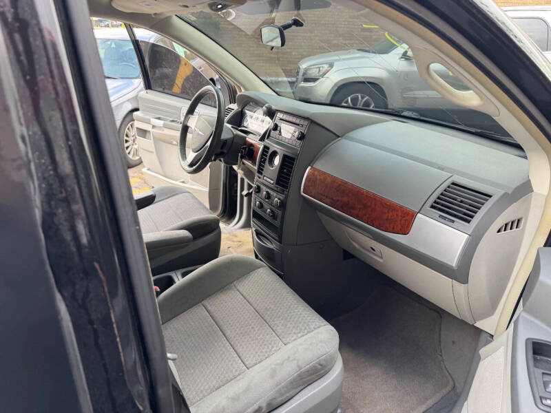 2008 Chrysler Town and Country Touring