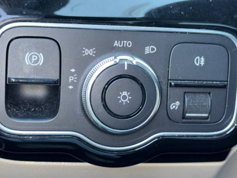 2020 Mercedes-Benz A-Class A 220 4MATIC