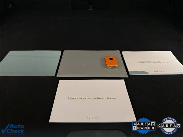 2025 Volvo XC60 B5 Plus Dark Theme