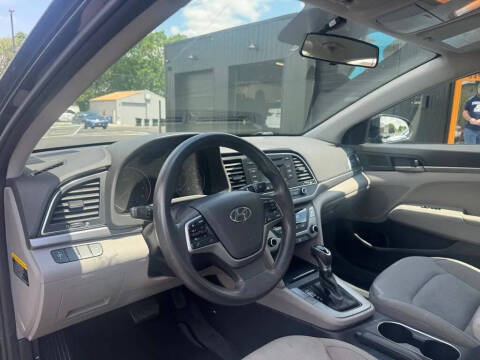 2017 Hyundai Elantra