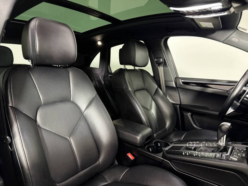 2020 Porsche Macan