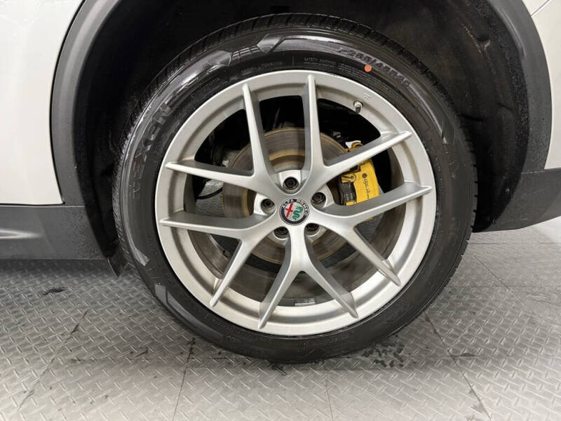 2018 Alfa Romeo Stelvio Sport