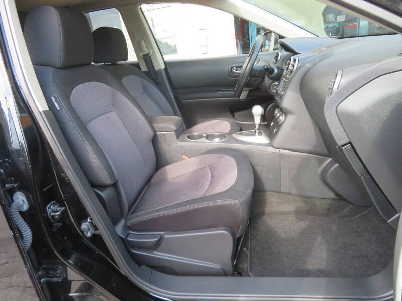 2013 Nissan Rogue SV