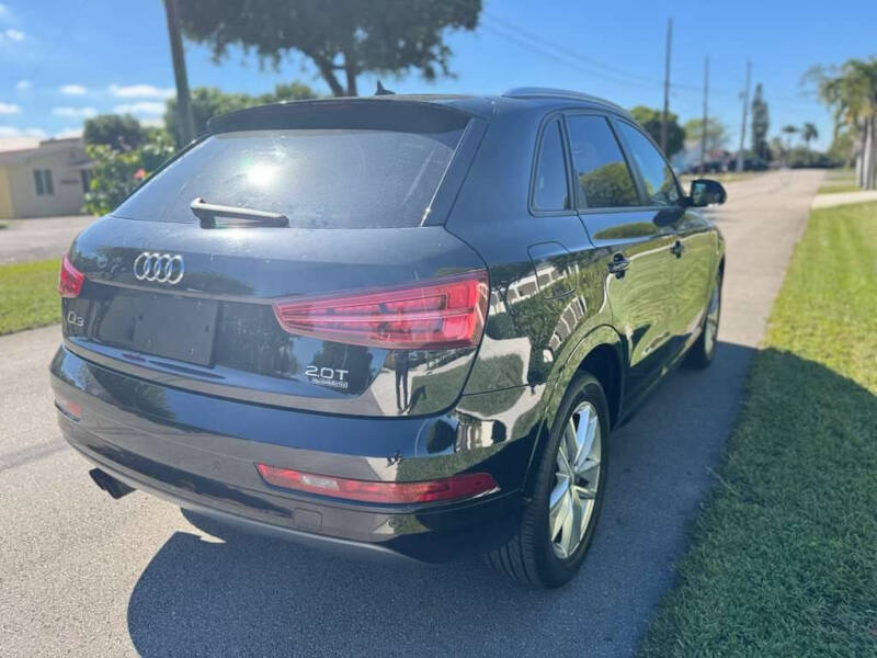 2017 Audi Q3 2.0T quattro Premium