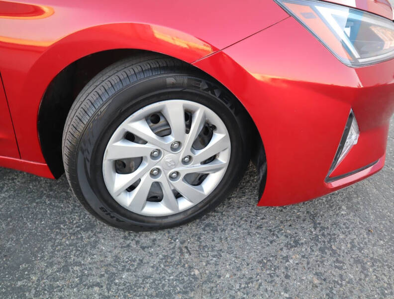 2020 Hyundai Elantra SE